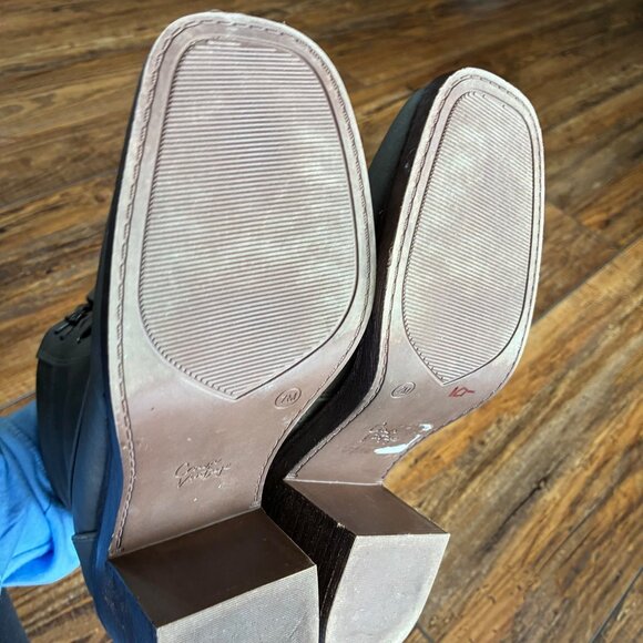 Crown Vintage Hollis Boots | 7M | Neutral Gray Taupe Side Zip, Block Heel EUC - Picture 7 of 7